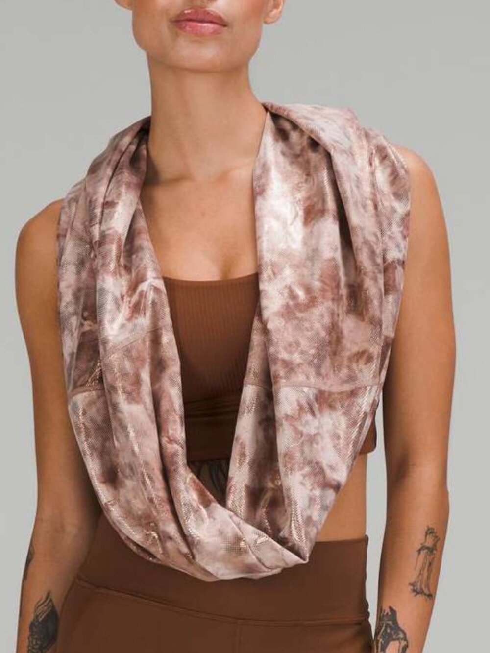 LULULEMON Customizable Snap Scarf Shine Diamond Dye Misty Shell Cacao Diffuse...